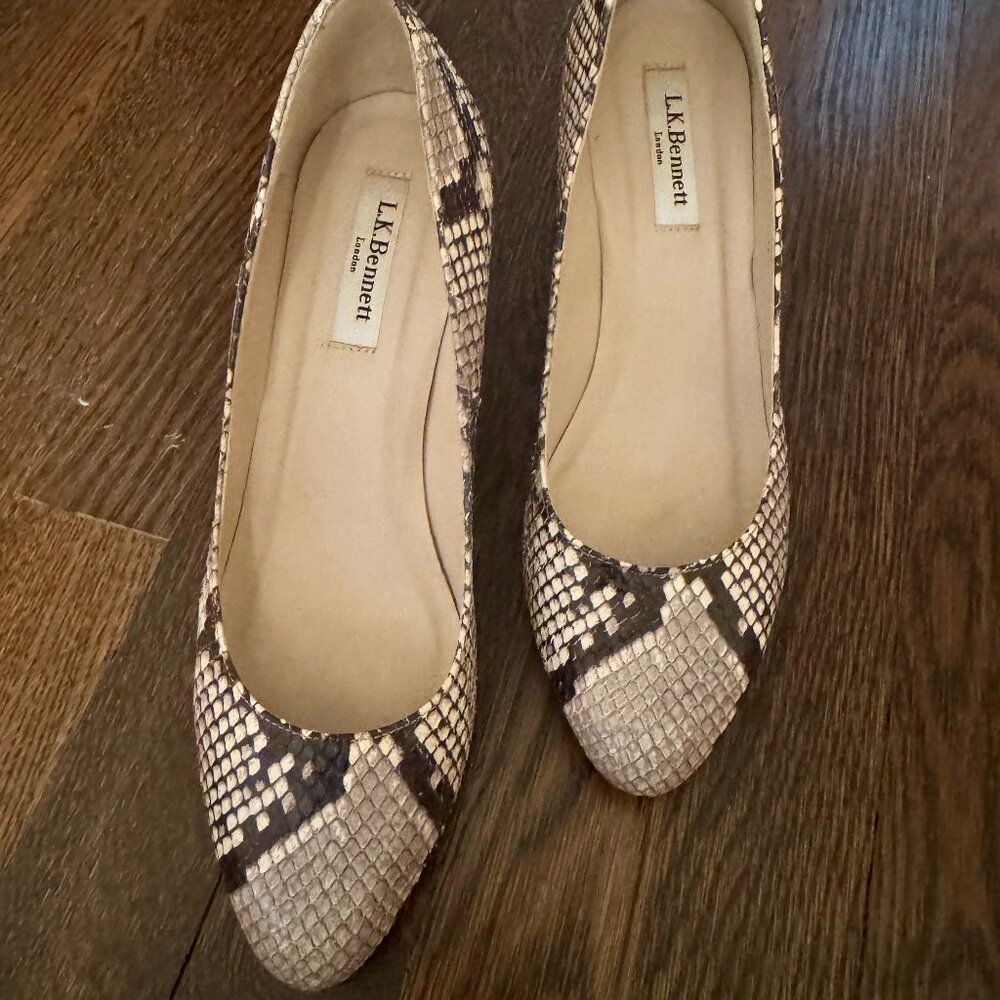 LK Bennett pumps